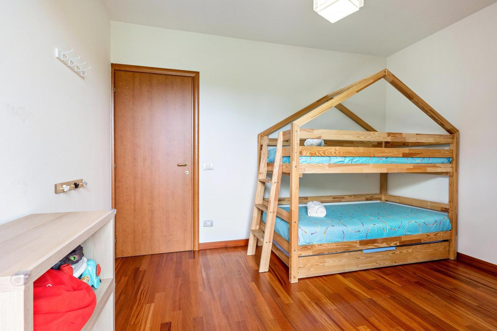 Bluemoon -Luminoso Apt Con Piscina Lazise Eksteriør billede